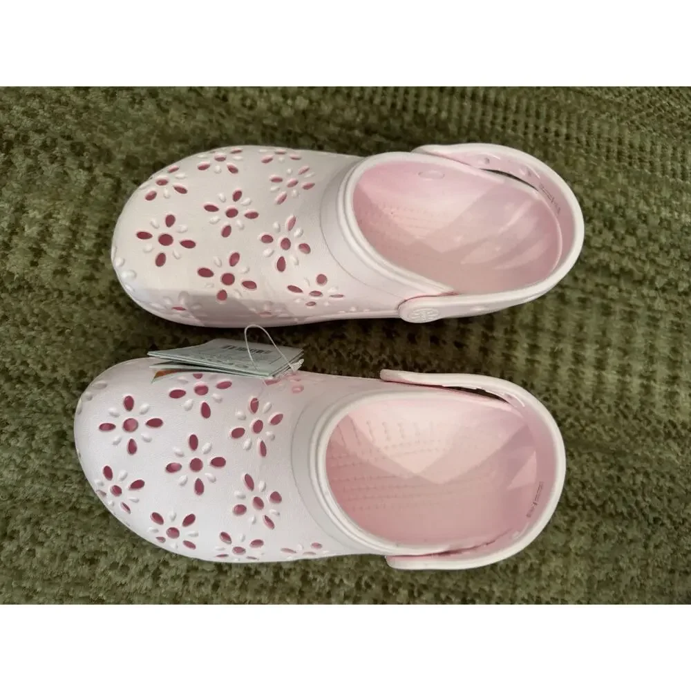 Crocs Clogs Classic Pink With Floral Cut-Out Size 3 Junior, Big Girl Sz 3 NWT